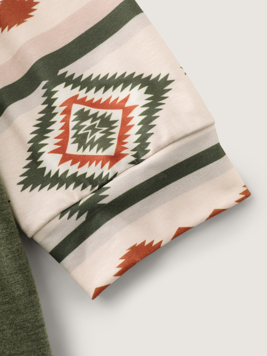 Geometric Print Raglan Sleeve Hooded Pullover