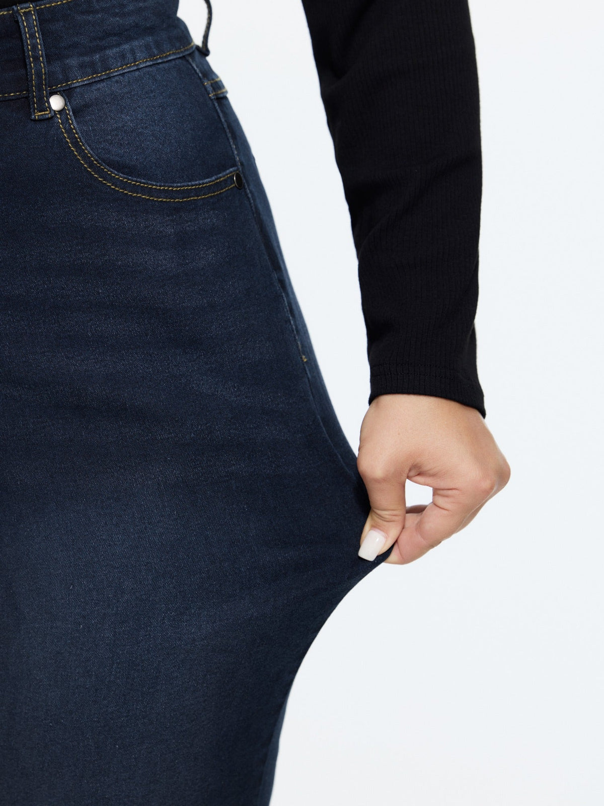 Thigh-Friendly Stretchy Flared Jeans
