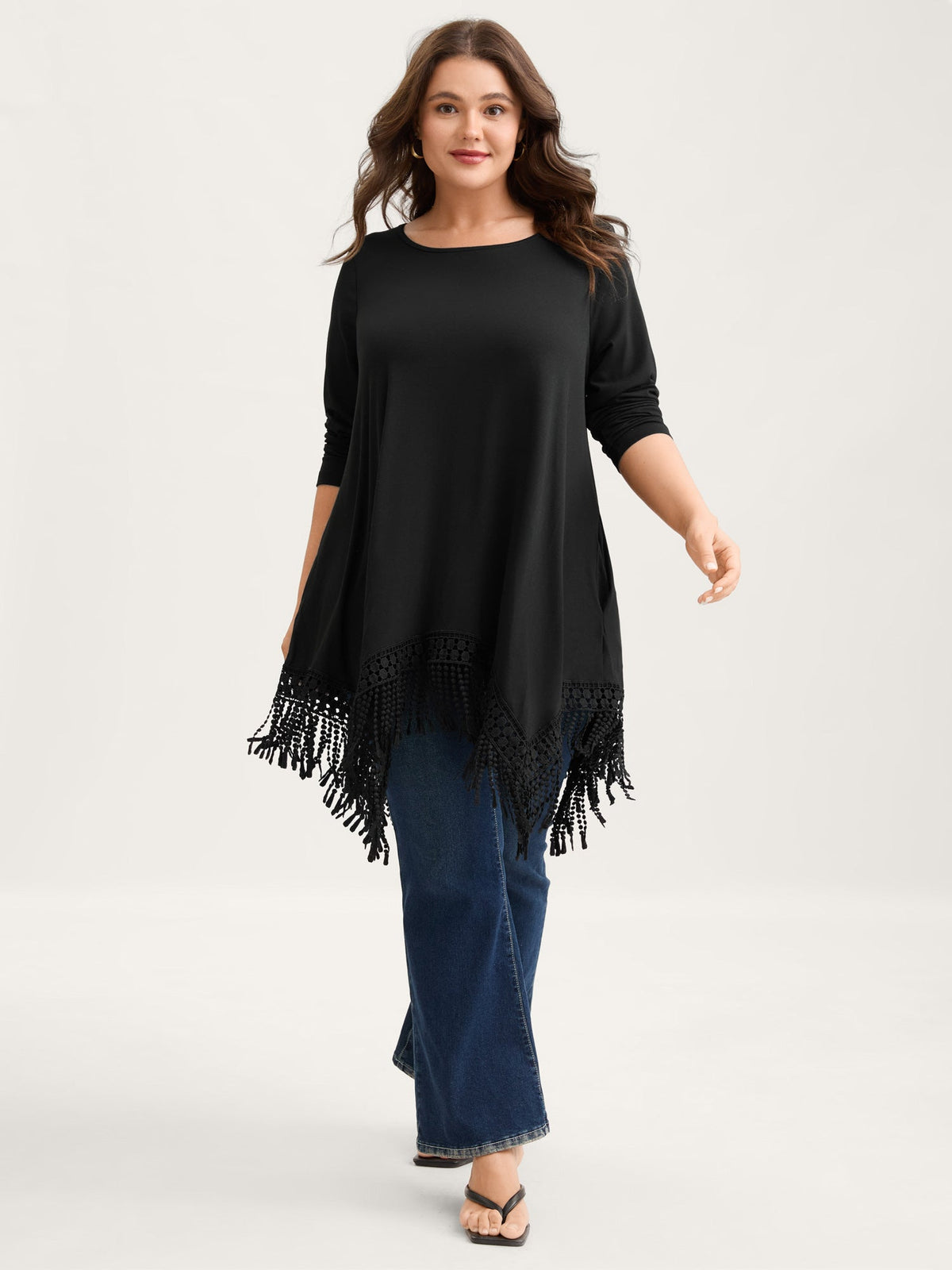 Solid Tassels Trim Pocket Asymmetrical Hem T-shirt