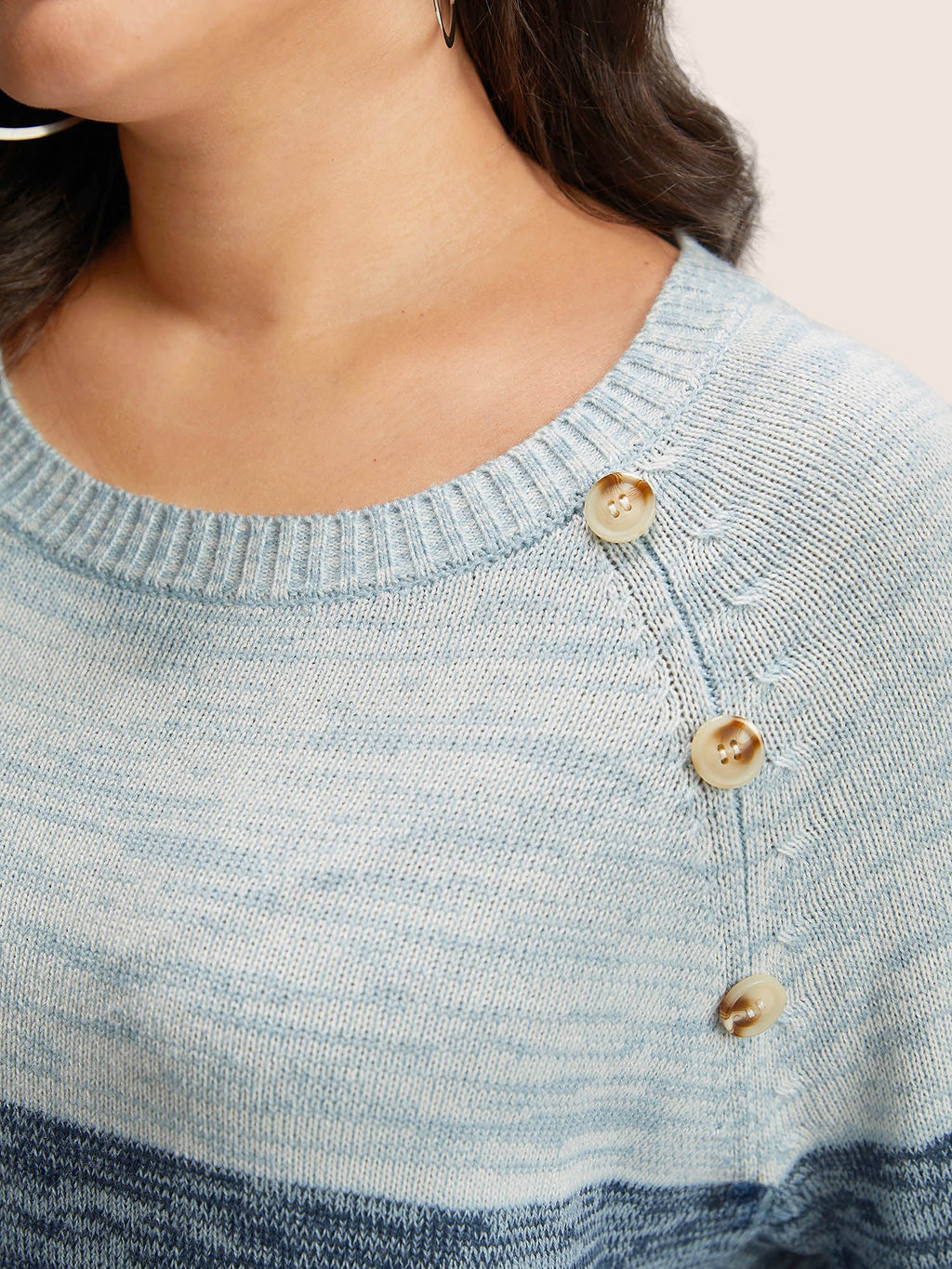 Colorblock Contrast Heather Button Detail Pullover